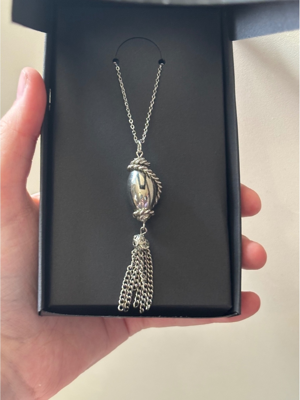 Moon Thread necklace